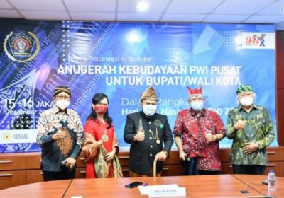 Lugas dan Optimis, Walikota Helmi Sapu Bersih Semua Pertanyaan Tim Juri AK – PWI