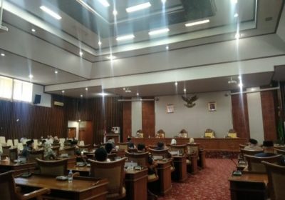 Paripurna DPRD Provinsi Ke-11, Agenda Jawaban Fraksi-Fraksi Terhadap Pendapat Gubernur