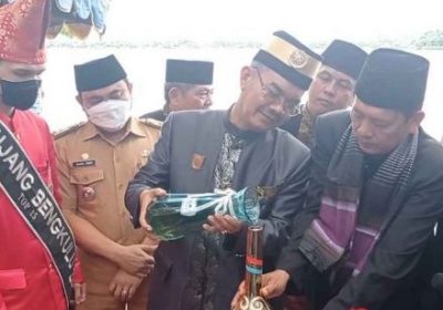 Ketua Komisi II DPRD Kota Bengkulu Gelar Prosesi Pengambilan Air DDTS