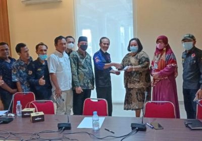 Usai Gelar Aksi Demo, Insan Peers Yang Tergabung Dalam FMMB Lakukan Healing Dengan Komisi I DPRD Provinsi Bengkulu