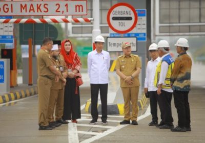 Resmikan Tol Bengkulu-Taba Penanjung, Presiden Jokowi Tabuh Raja Dol