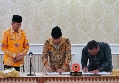 Gubernur Bersama Bawaslu Bengkulu Gelar Penandatanganan NPHD Jelang Pemilu 2024