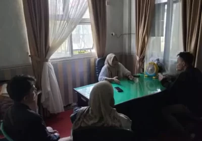 melarang sekolah mengadakan study tour siswa