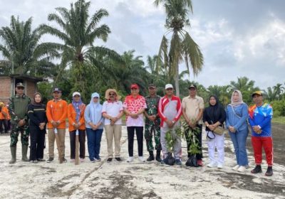 MASYARAKAT DAN PEMKAB BENGKULU TENGAH BERSATU DALAM AKSI BERSIH-BERSIH SERENTAK SELURUH DUNIA