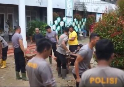 Komitmen Pemulihan Pascabencana, Polri Pastikan SMPN 2 Langsa Siap Digunakan Kembali
