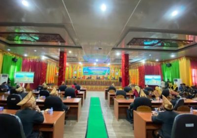 RAPAT PARIPURNA ISTIMEWA HUT KE-18, BUPATI AJAK LANJUTKAN SEMANGAT PEMEKARAN UNTUK MEMBANGUN BENGKULU TENGAH