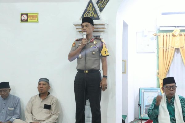 Kapolda Bengkulu Turun Langsung Serap Aspirasi Warga, Quick Wins Subuh Keliling Perkuat Polisi Bersama Masyarakat